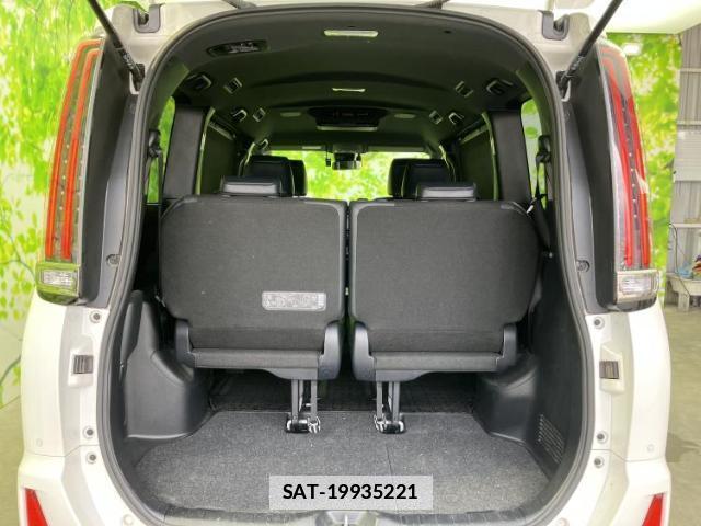 Toyota NOAH 2019-11 7800856-6