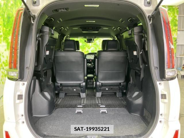 Toyota NOAH 2019-11 7800856-7