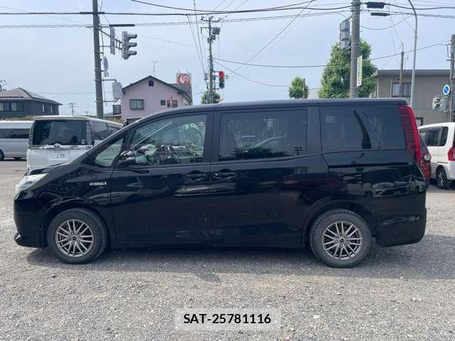 Toyota NOAH 2015-03 7800931-14
