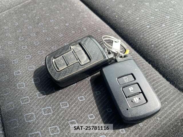 Toyota NOAH 2015-03 7800931-4