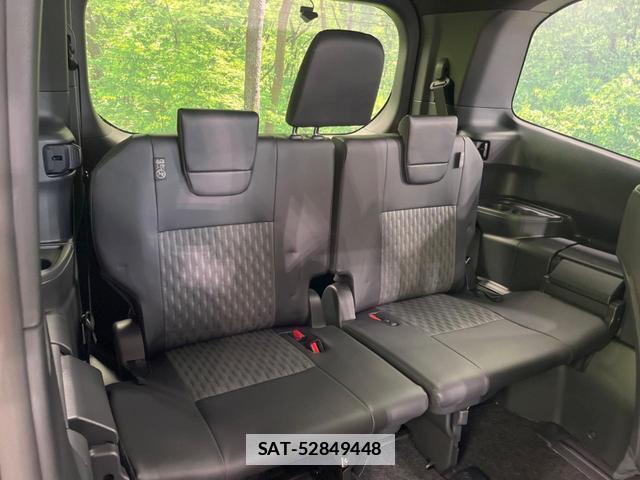 Toyota NOAH 2026-03 7801086-9