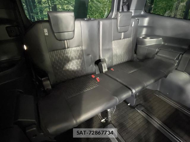 Toyota NOAH 2023-09 7801594-8