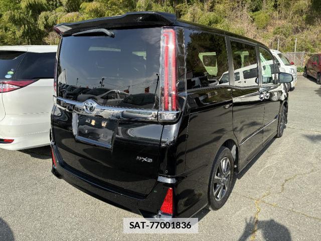 Toyota NOAH 2021-03 7801724-1