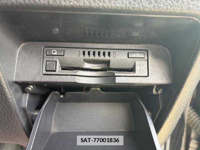 Toyota NOAH 2021-03 7801724-17