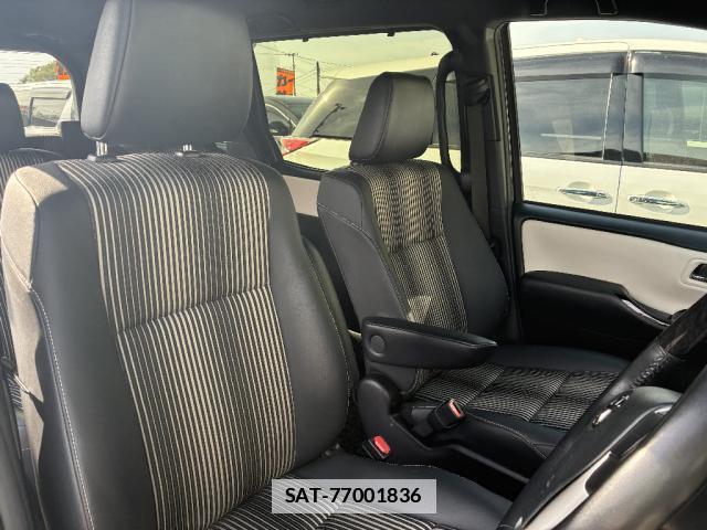 Toyota NOAH 2021-03 7801724-3
