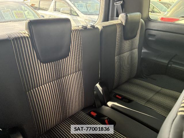 Toyota NOAH 2021-03 7801724-5