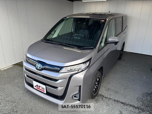 Toyota NOAH 2022-03 7801896-0