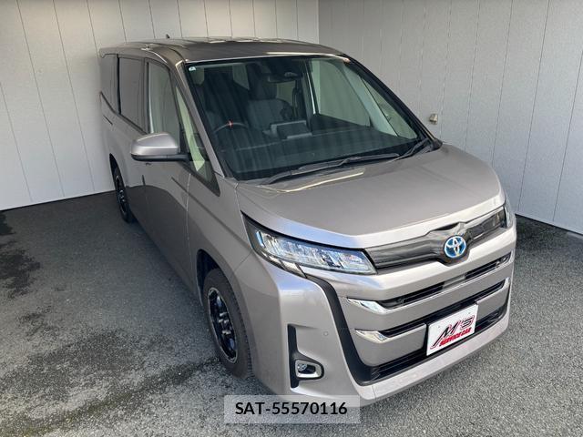 Toyota NOAH 2022-03 7801896-1