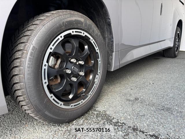 Toyota NOAH 2022-03 7801896-4