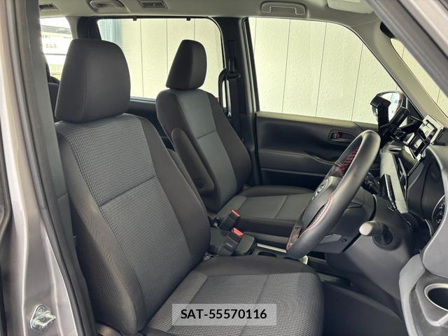 Toyota NOAH 2022-03 7801896-5