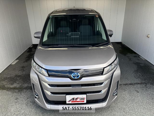 Toyota NOAH 2022-03 7801896-8