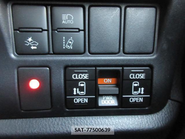 Toyota NOAH 2018-03 7802188-8
