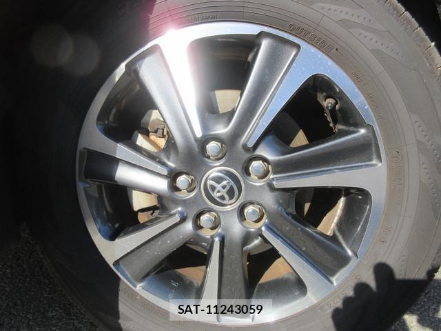 Toyota NOAH 2019-01 7802206-14
