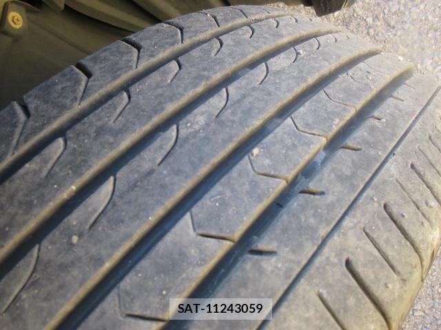 Toyota NOAH 2019-01 7802206-18