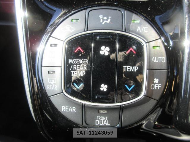 Toyota NOAH 2019-01 7802206-5