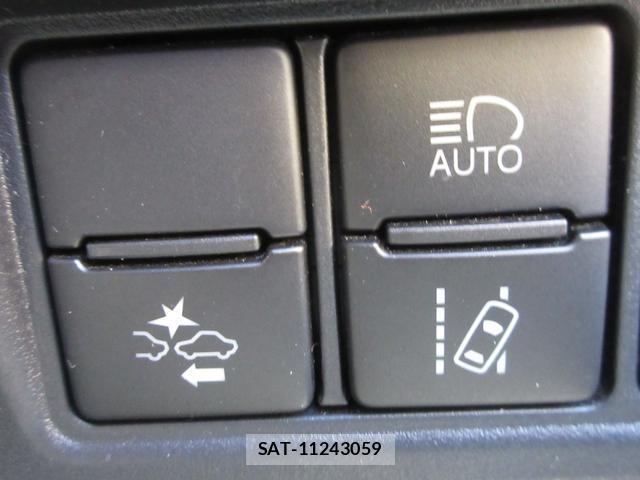 Toyota NOAH 2019-01 7802206-7