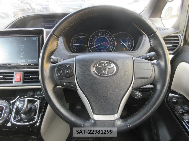 Toyota NOAH 2018-08 7802207-12