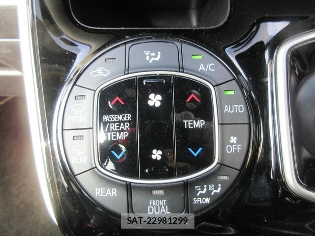 Toyota NOAH 2018-08 7802207-5