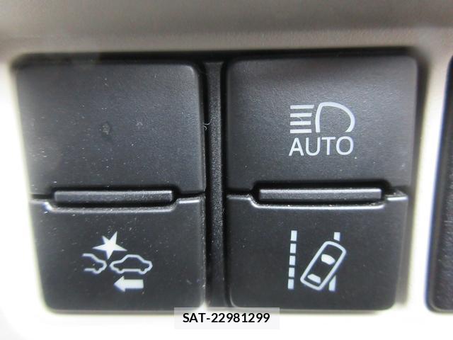 Toyota NOAH 2018-08 7802207-7