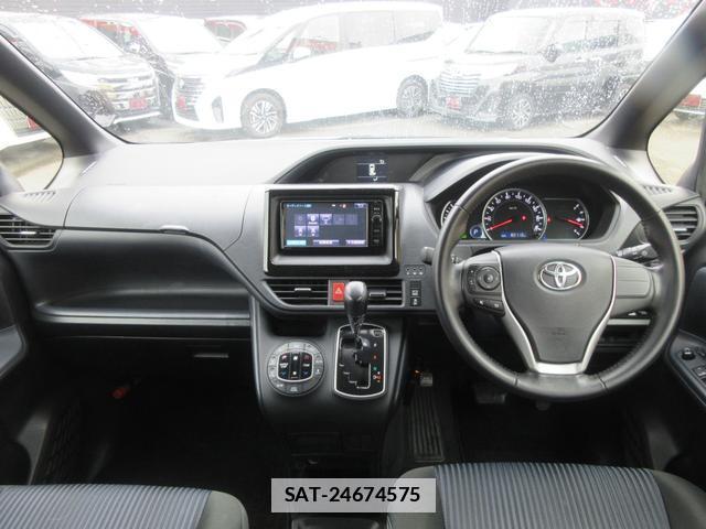 Toyota NOAH 2016-02 7802225-1