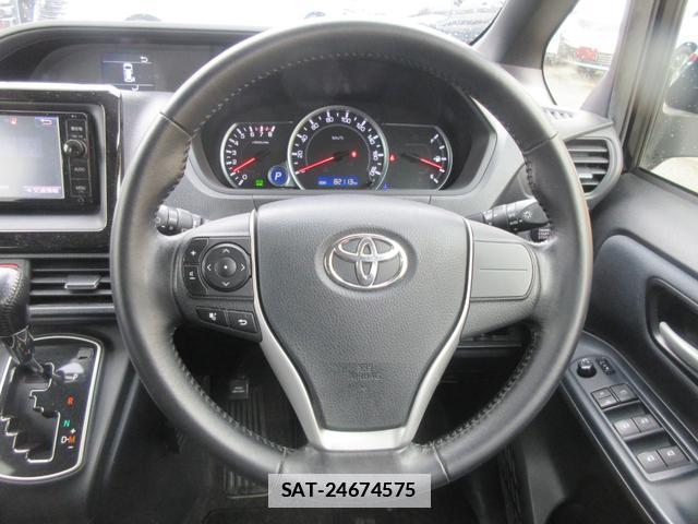 Toyota NOAH 2016-02 7802225-11