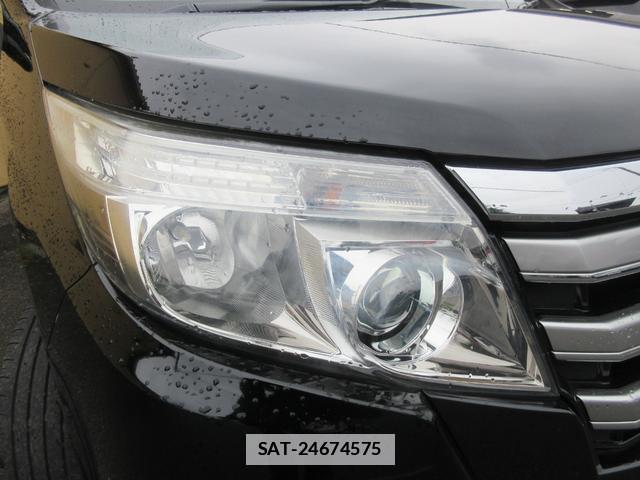 Toyota NOAH 2016-02 7802225-12
