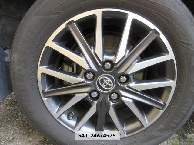 Toyota NOAH 2016-02 7802225-16
