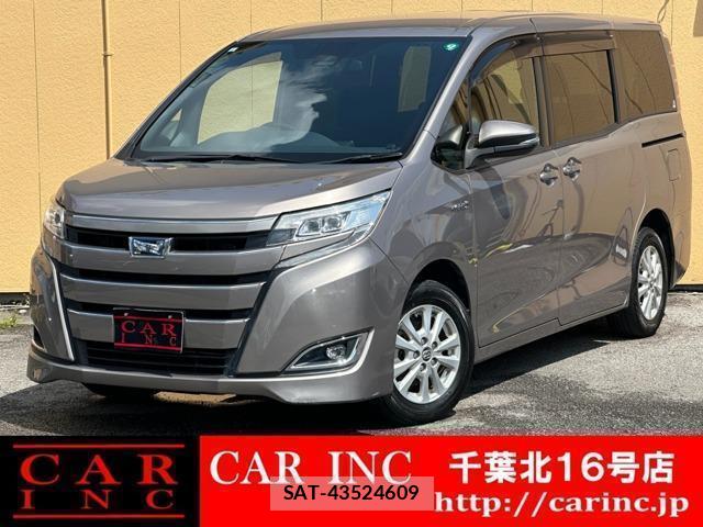 Toyota NOAH 2017-07 7802236-0