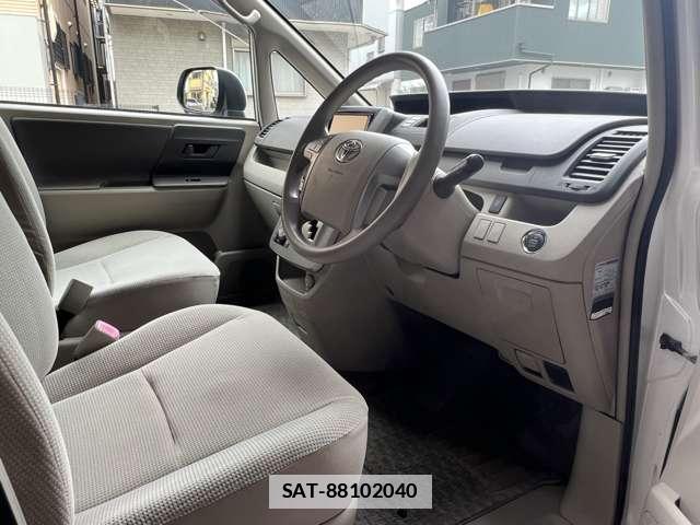 Toyota NOAH 2010-03 7802583-6