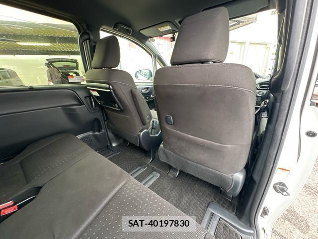 Toyota NOAH 2021-03 7802811-15