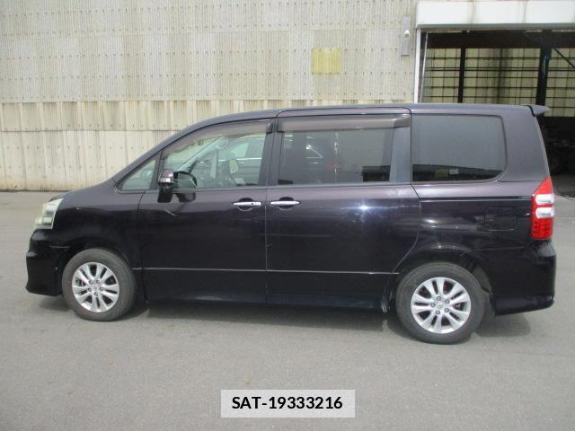 Toyota NOAH 2012-02 7803313-10
