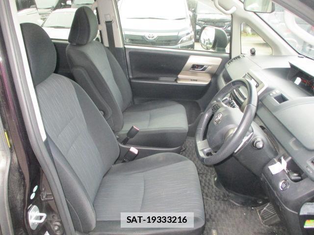 Toyota NOAH 2012-02 7803313-5