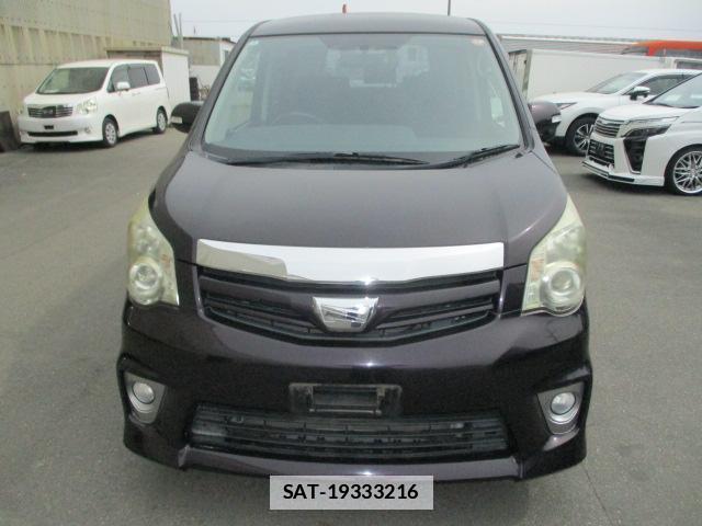 Toyota NOAH 2012-02 7803313-9