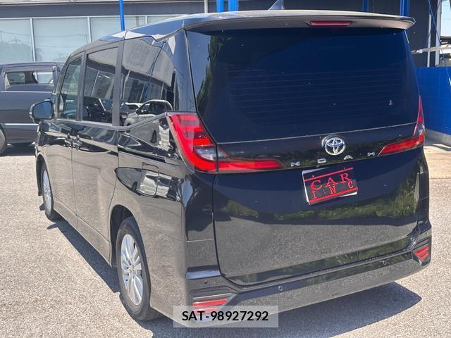 Toyota NOAH 2022-04 7803543-6