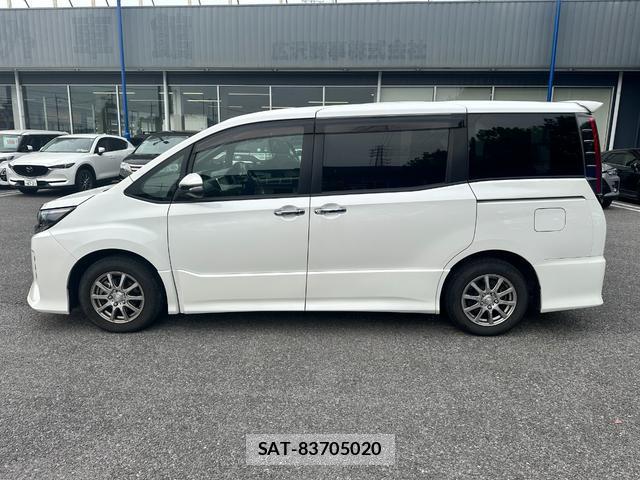 Toyota NOAH 2018-03 7803551-6