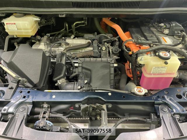 Toyota NOAH 2018-09 7803744-18