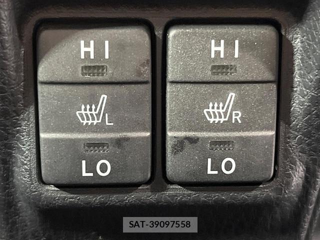 Toyota NOAH 2018-09 7803744-5