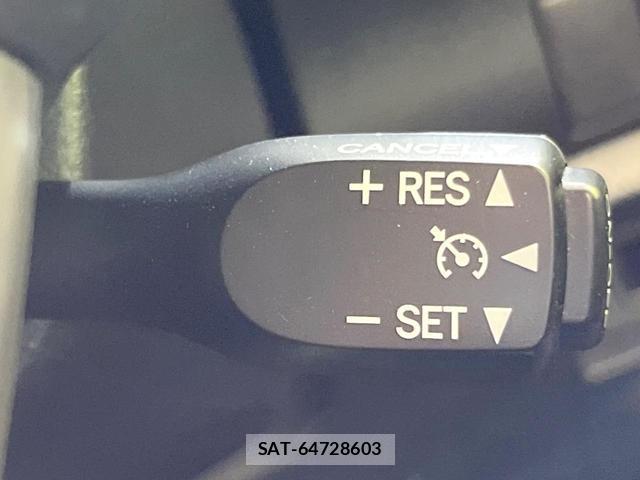 Toyota NOAH 2019-05 7803923-4