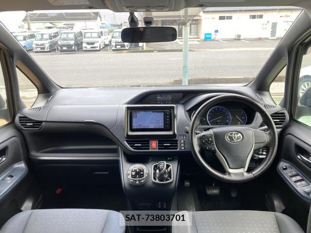 Toyota NOAH 2014-11 7804130-2