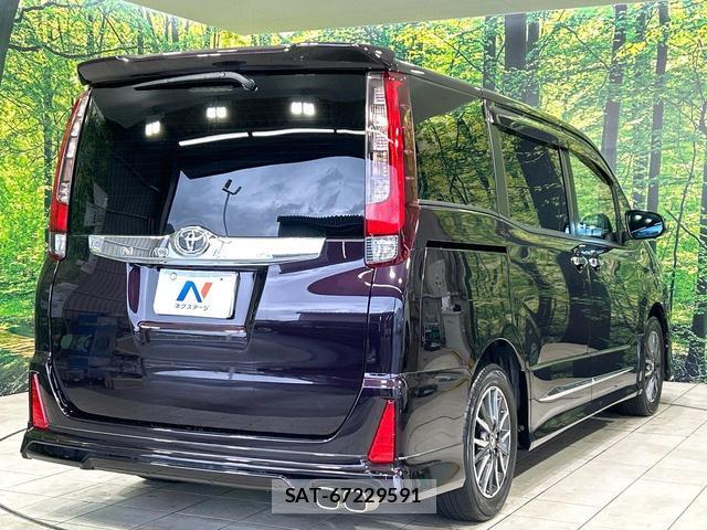 Toyota NOAH 2016-06 7804585-17