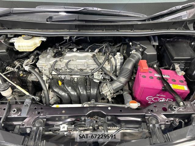 Toyota NOAH 2016-06 7804585-18
