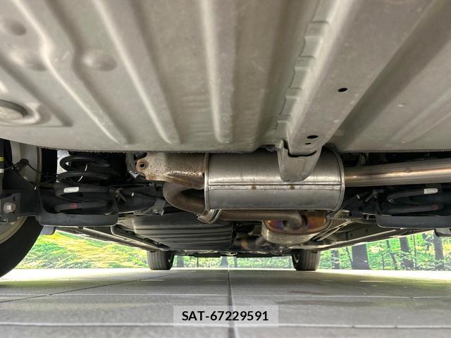 Toyota NOAH 2016-06 7804585-19