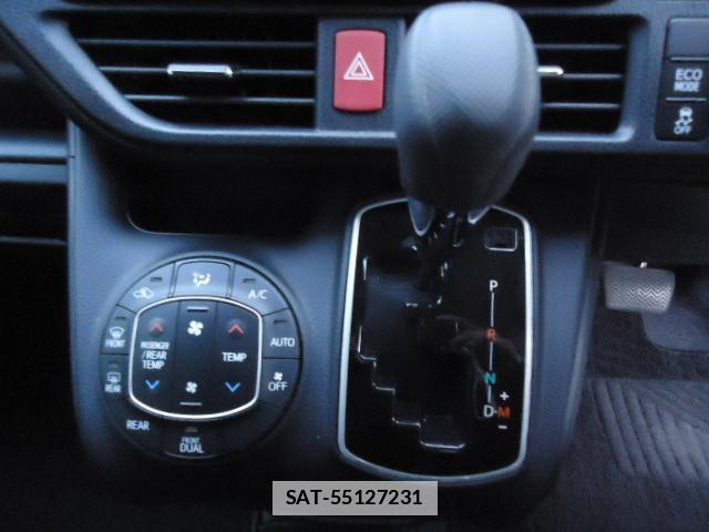 Toyota NOAH 2021-10 7804624-15