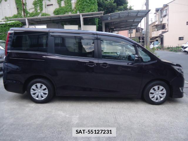 Toyota NOAH 2021-10 7804624-3