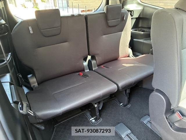 Toyota NOAH 2023-08 7804633-11