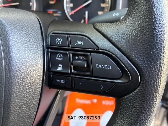 Toyota NOAH 2023-08 7804633-14