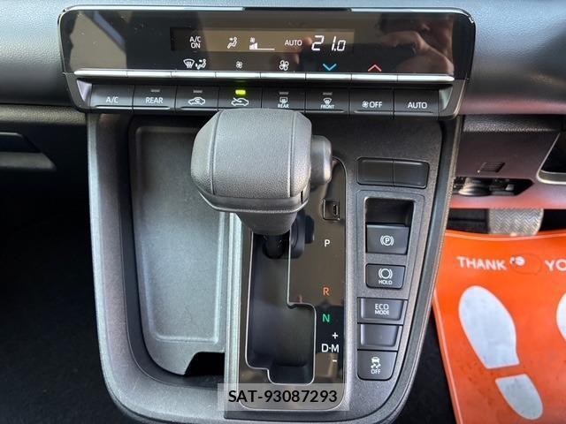 Toyota NOAH 2023-08 7804633-18