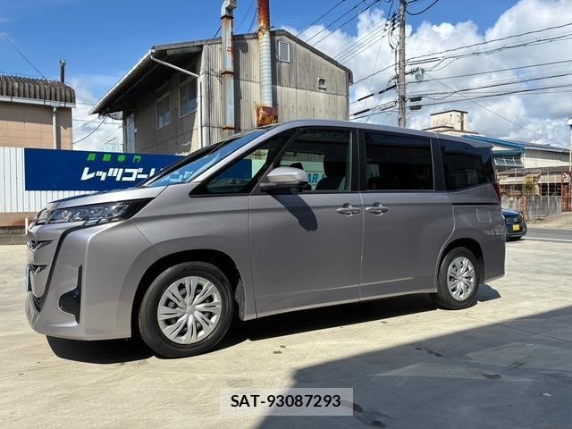 Toyota NOAH 2023-08 7804633-4