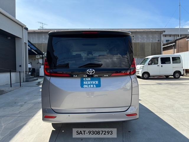 Toyota NOAH 2023-08 7804633-5