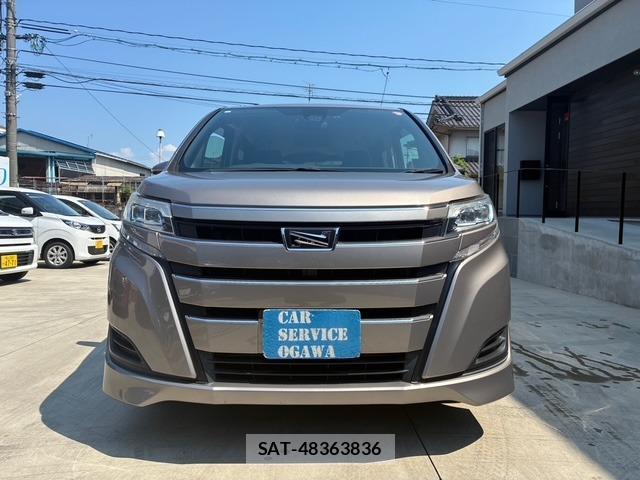 Toyota NOAH 2019-05 7804647-1